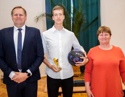 Díjazták az NYKK legjobbjait