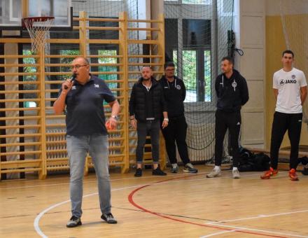 Vissza az Eötvösbe!