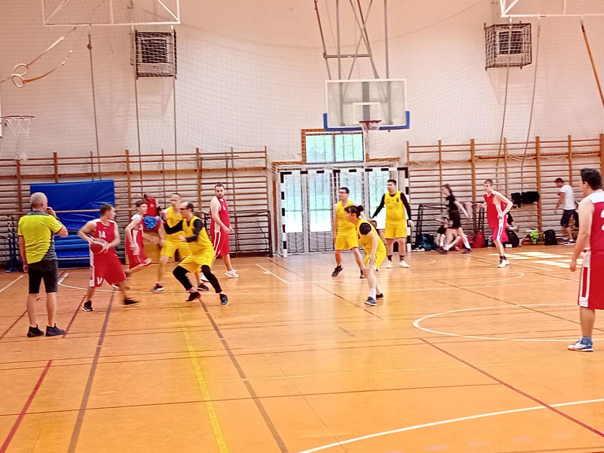 Egy győzelem, egy vereség