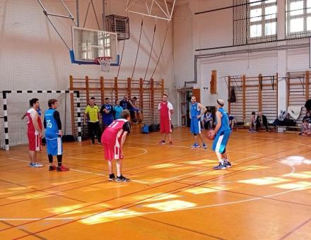 Egy divízióval feljebb