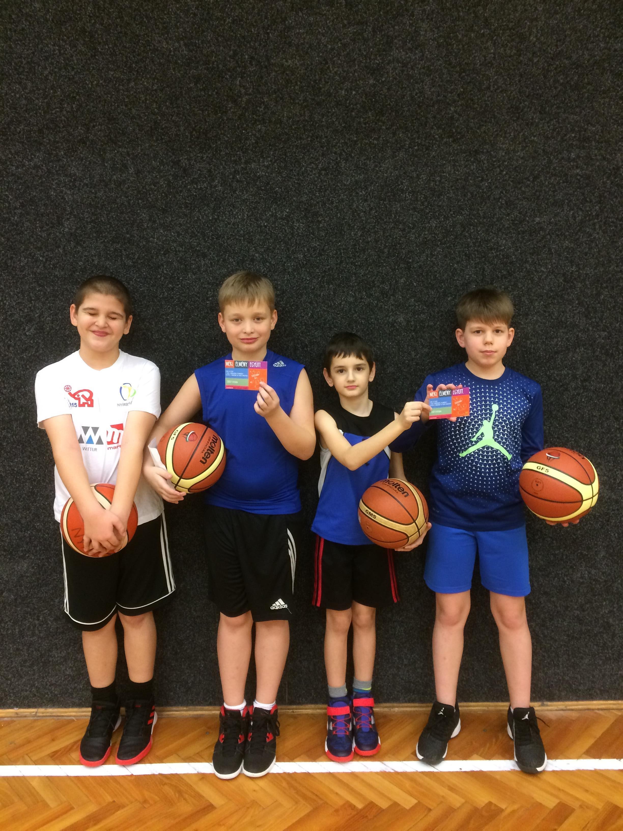 Az NYKK díjazza a hónap legjobb kosarasait!