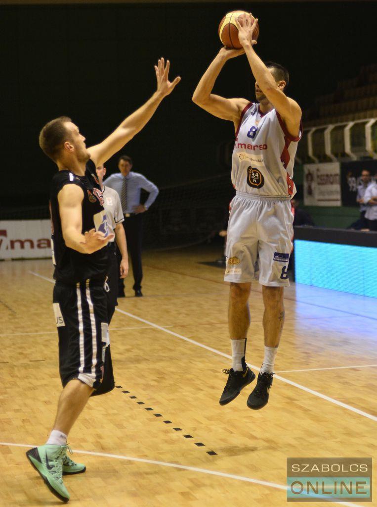 Nagy Krisztián hármasával győzelem a Körmend ellen!