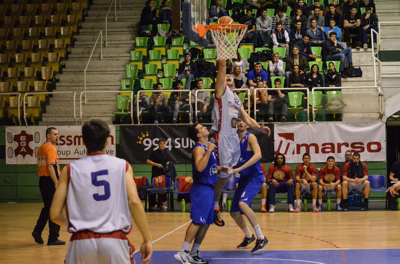 Demoralizáló tripláival nyert a Jászberény