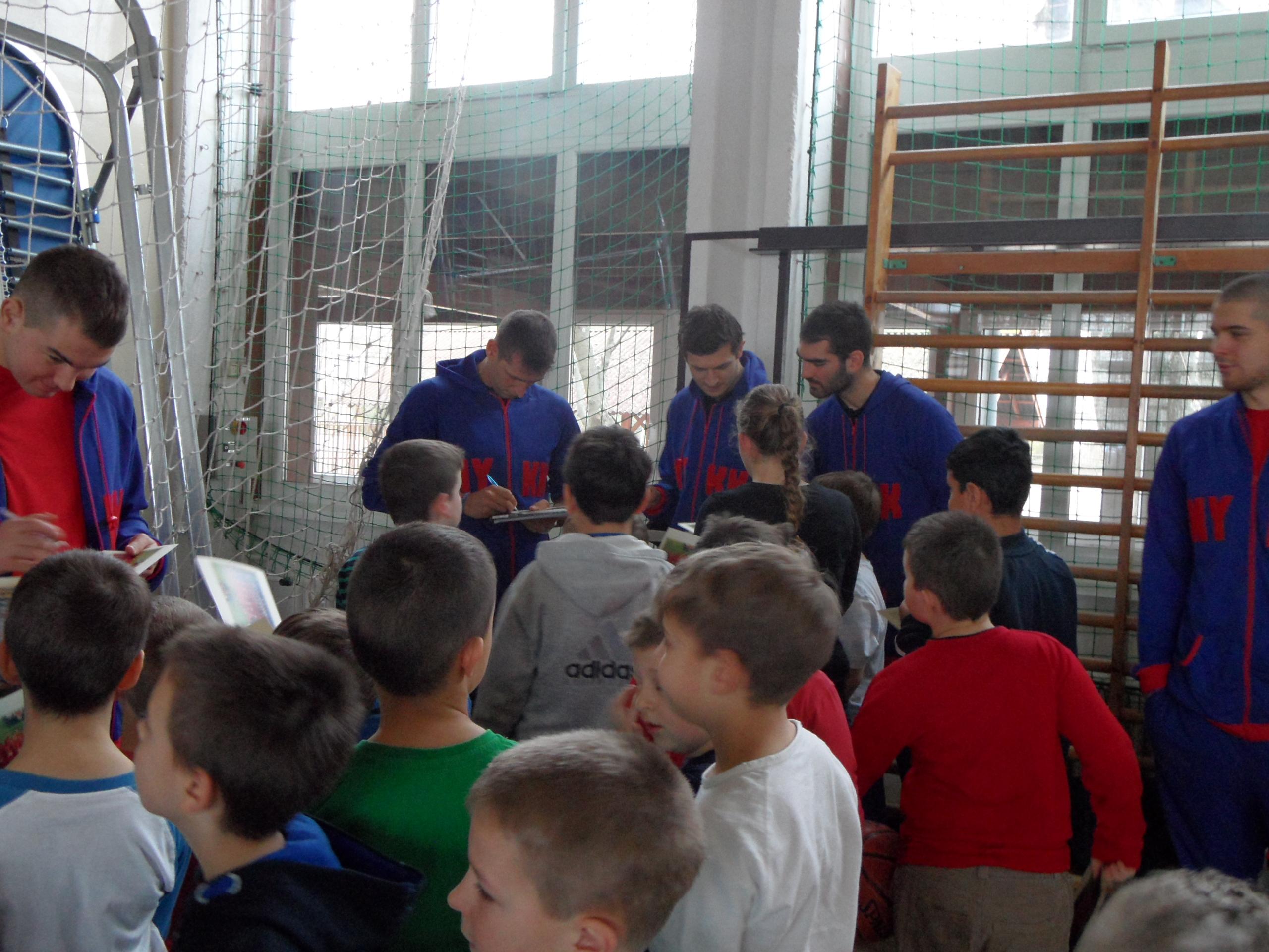 Az Eötvös Gyakorlóban járt toborzón a Marso NYKK!