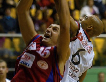 A Nyíregyházi Kosárlabda Klub búcsúzik Sitku Ernőtől, legeredményesebb kosárlabdázójától!