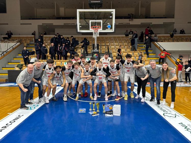 Az NYKK vezetőedzője irányítja az U16-os kosárlabda válogatottat